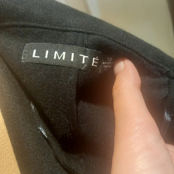 Limiťe black Cape style heavy soft super warm jacket - Picture 4 of 5